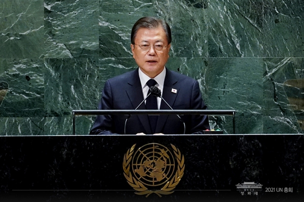 21日（現地時間）、国連本部で演説する文在寅大統領。青瓦台提供。